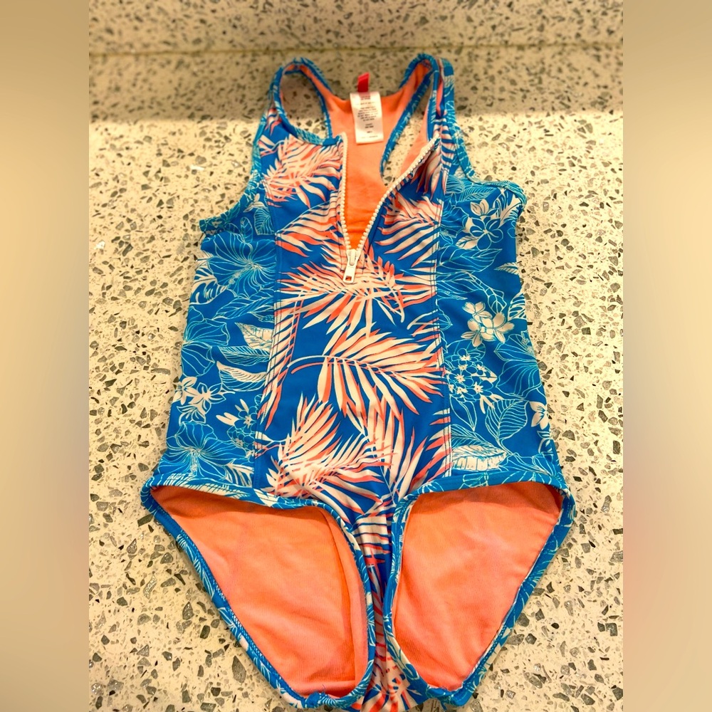 Girls swim suit . Size 8. Zipper detail